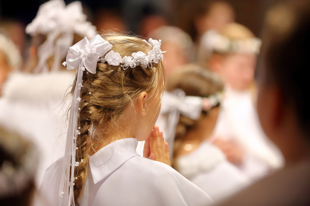 Five ways for parents to prepare children for First Holy Communion